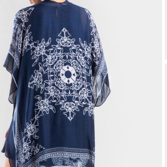 NEW Andey Mandala Printed Open Kimono Poncho Wrap - Picture 4 of 9